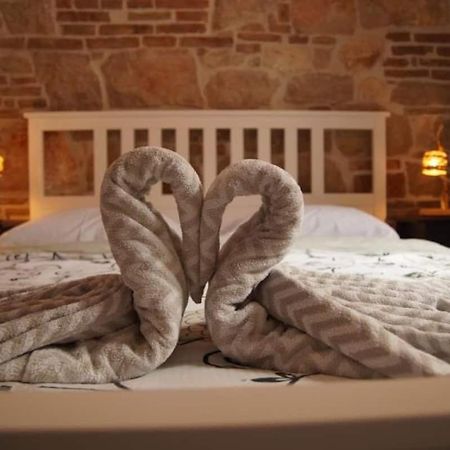 Historic Luxury Old Town Apartment Zadar Exterior photo