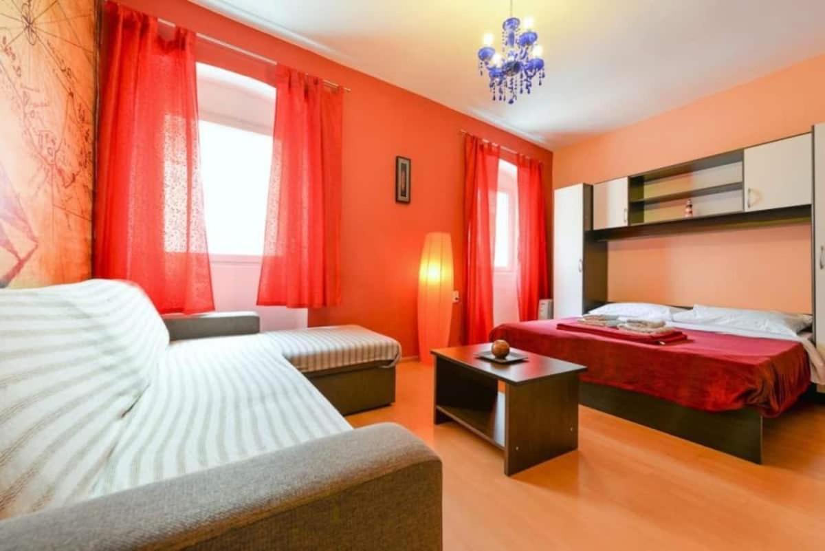 Historic Luxury Old Town Apartment Zadar Exterior photo